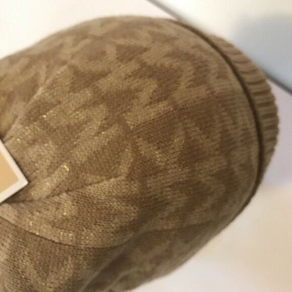 Michael Kors NEW Linear Monogram Logo Metalic Beanie Gold Winter One Size - Picture 5 of 8
